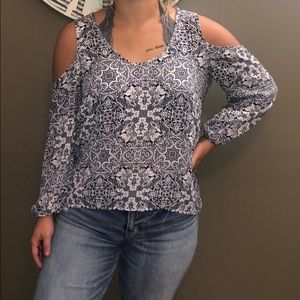 Cold shoulder top